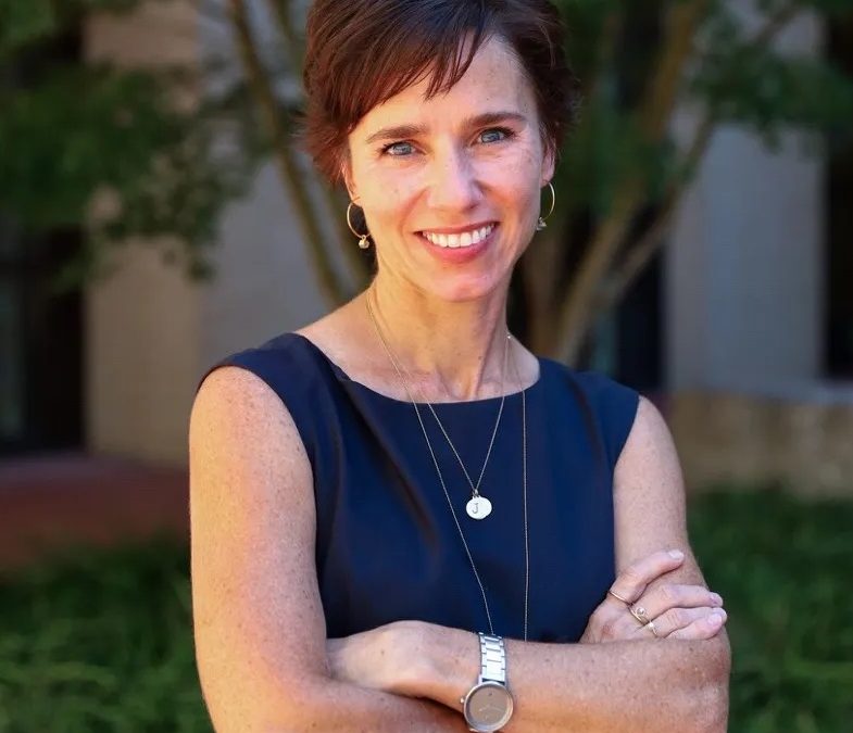 University of Arkansas rescinds job offer to law school dean, reportedly over political pressure